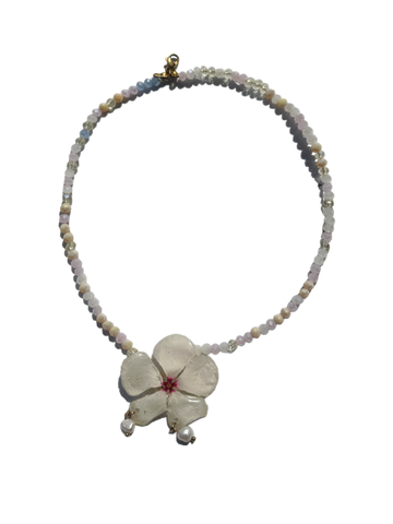 Pearl Vinca Necklace